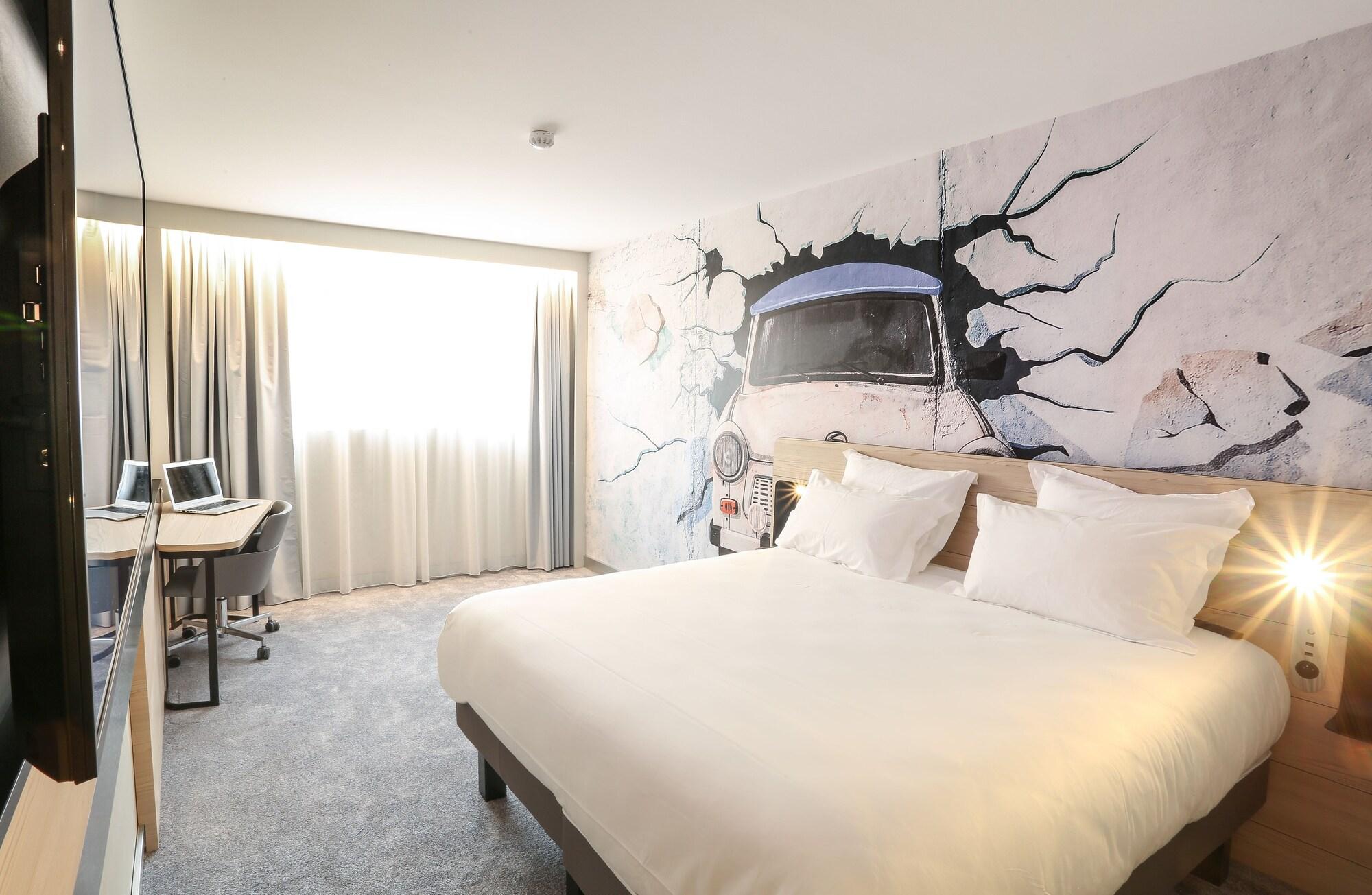 Arena Hotel La Defense Нантерр Екстер'єр фото